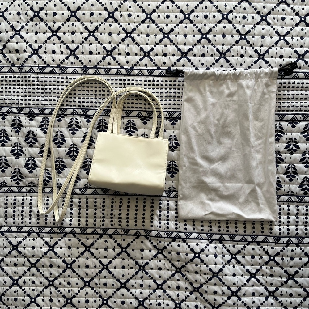 telfar bag - Picture 2 of 5